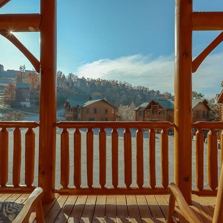 Black Bear Ridge Resort: Valhalla Manor By Dc Sevierville Bagian luar foto
