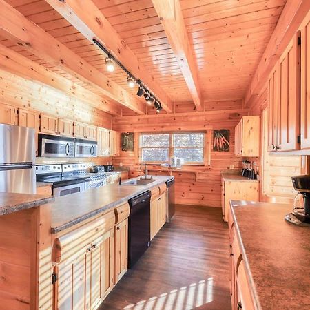Black Bear Ridge Resort: Valhalla Manor By Dc Sevierville Bagian luar foto