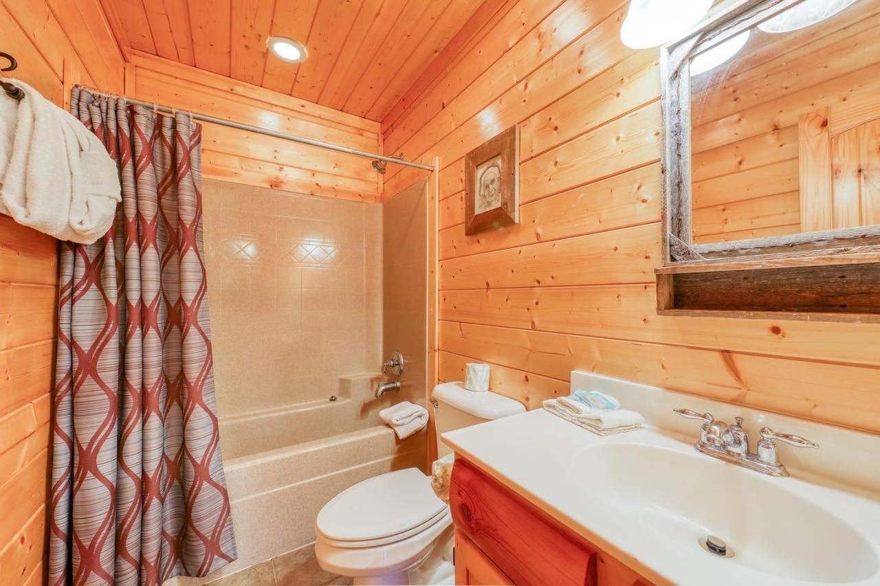 Black Bear Ridge Resort: Valhalla Manor By Dc Sevierville Bagian luar foto