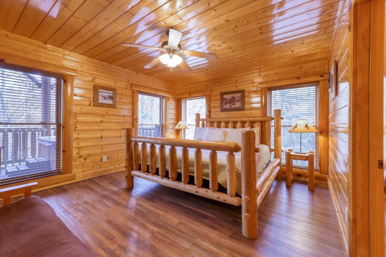 Black Bear Ridge Resort: Valhalla Manor By Dc Sevierville Bagian luar foto