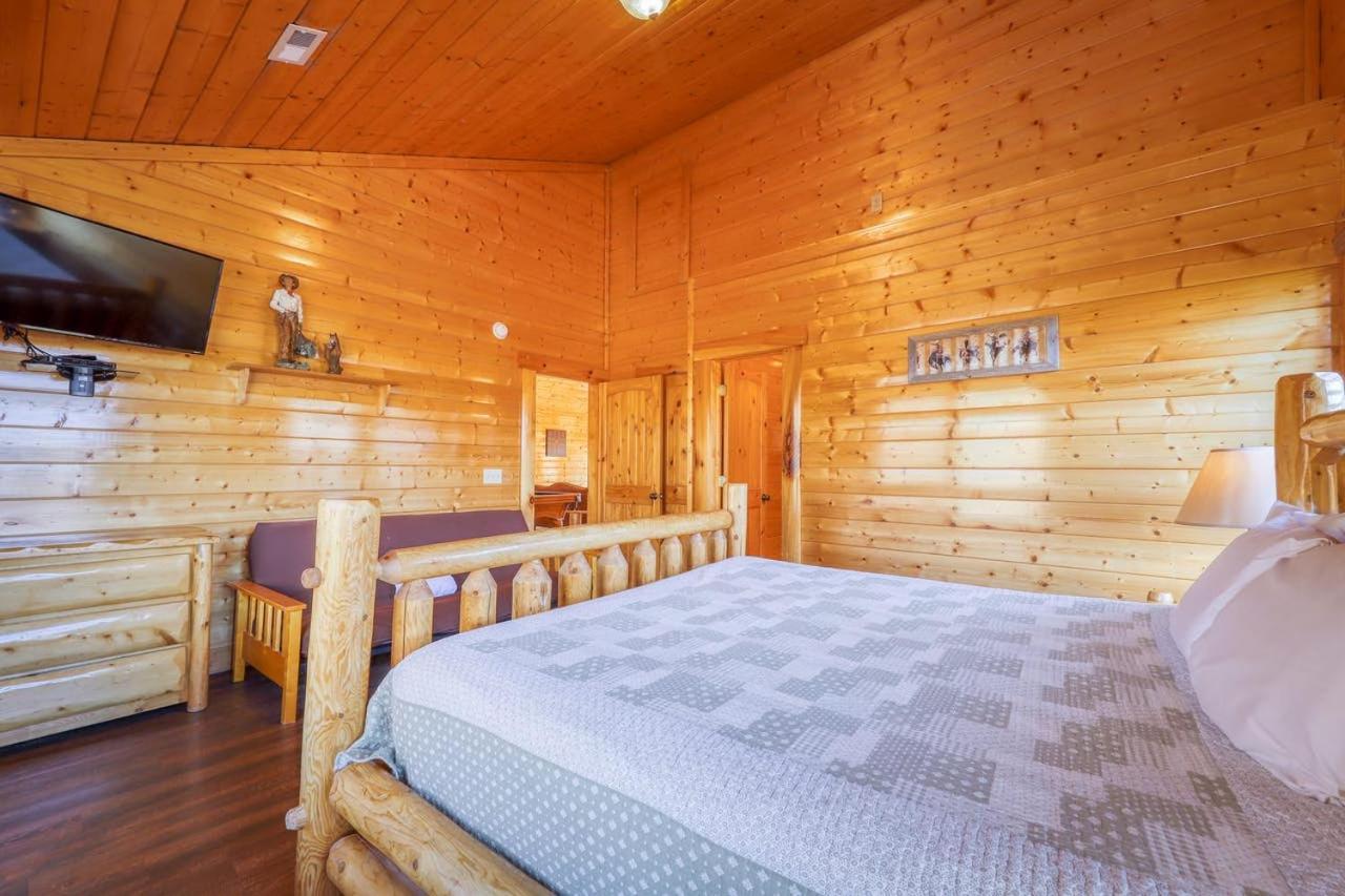 Black Bear Ridge Resort: Valhalla Manor By Dc Sevierville Bagian luar foto