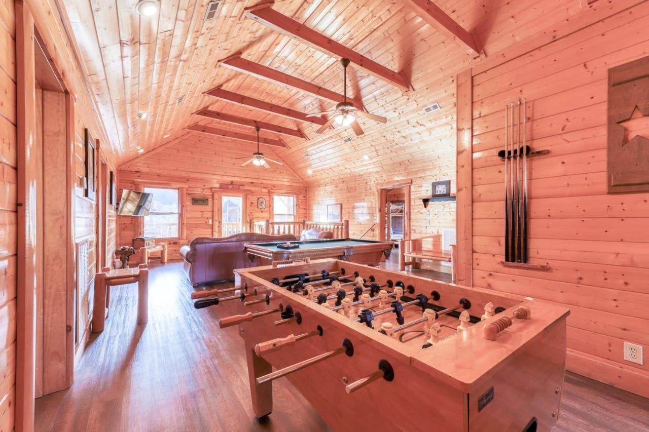 Black Bear Ridge Resort: Valhalla Manor By Dc Sevierville Bagian luar foto