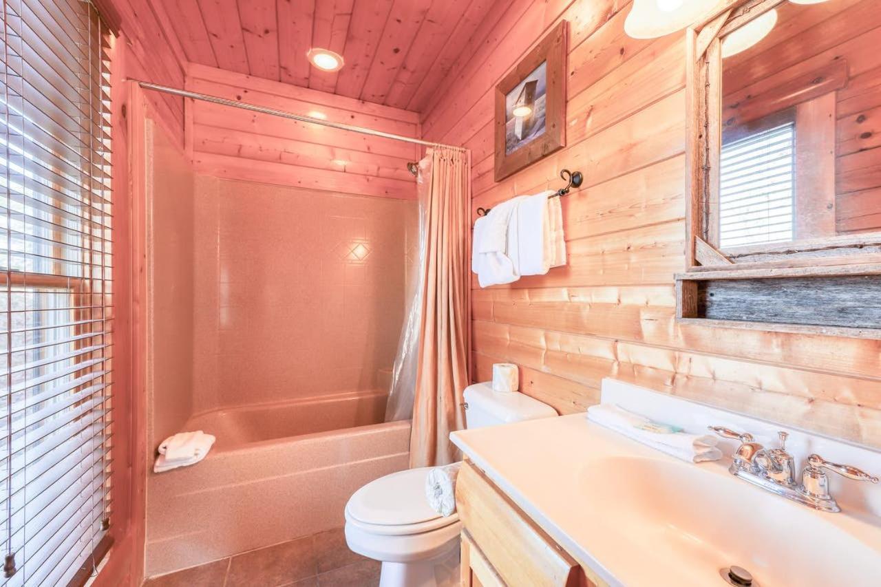 Black Bear Ridge Resort: Valhalla Manor By Dc Sevierville Bagian luar foto