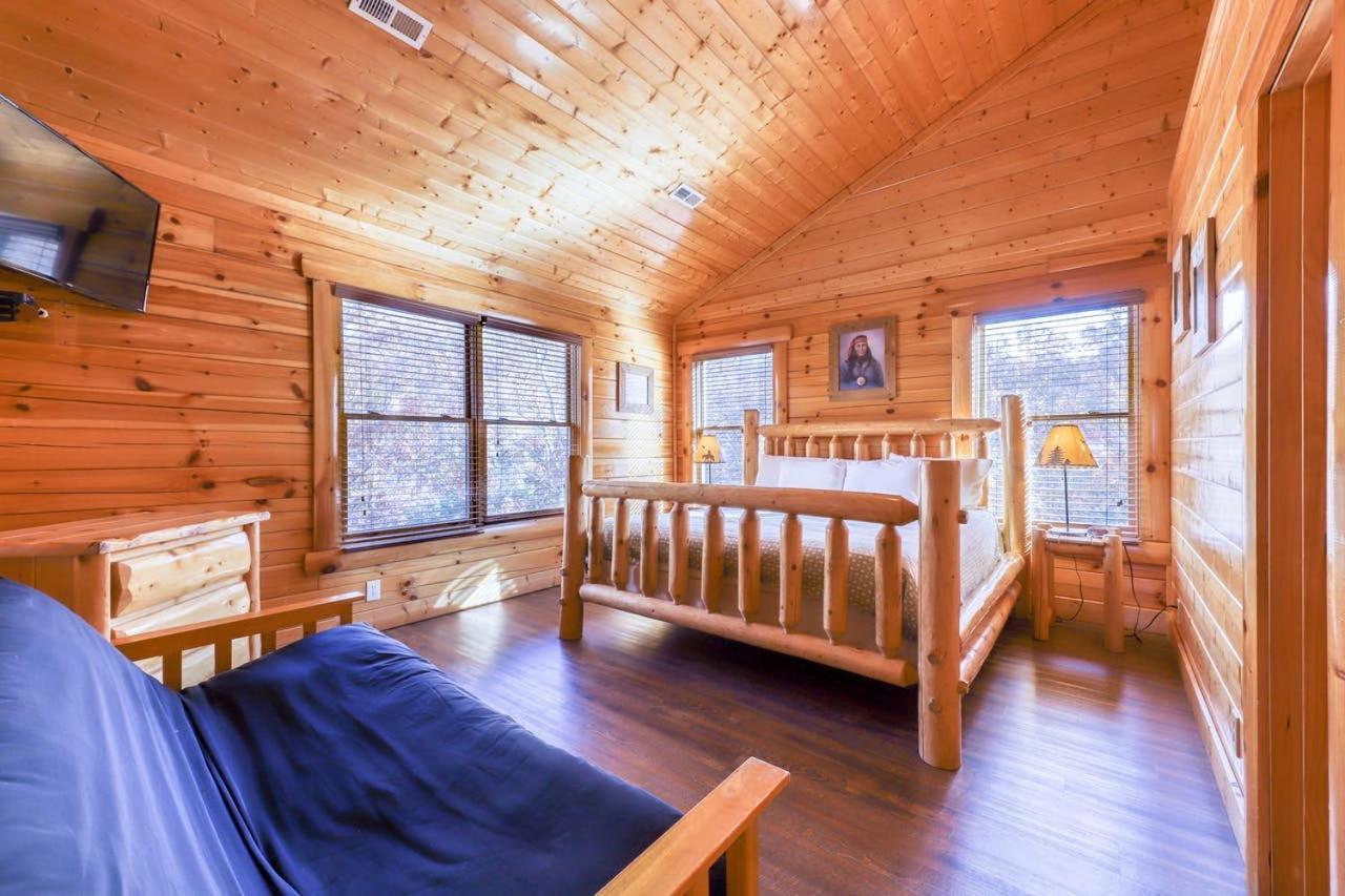 Black Bear Ridge Resort: Valhalla Manor By Dc Sevierville Bagian luar foto