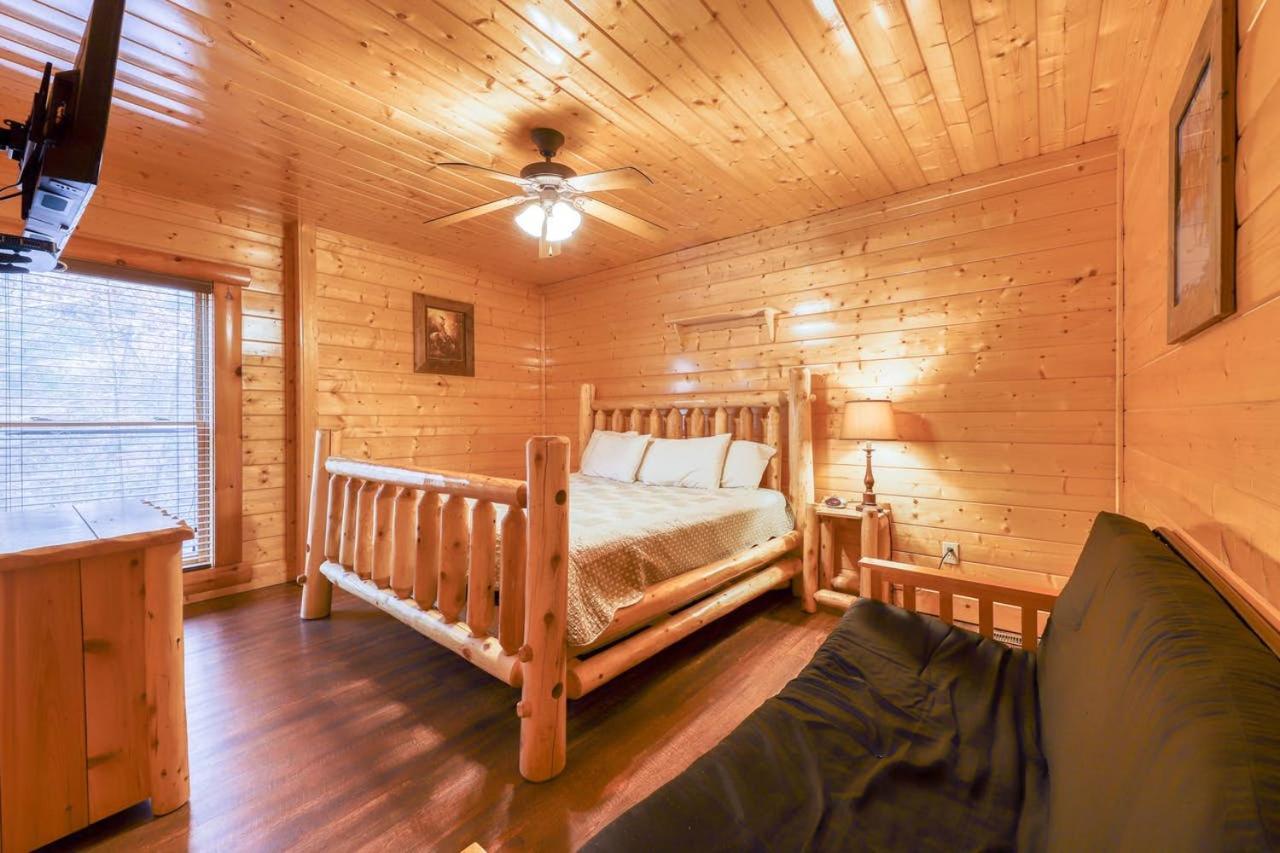 Black Bear Ridge Resort: Valhalla Manor By Dc Sevierville Bagian luar foto
