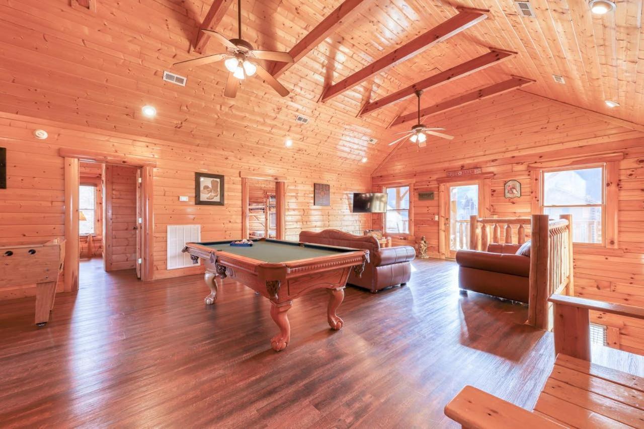 Black Bear Ridge Resort: Valhalla Manor By Dc Sevierville Bagian luar foto