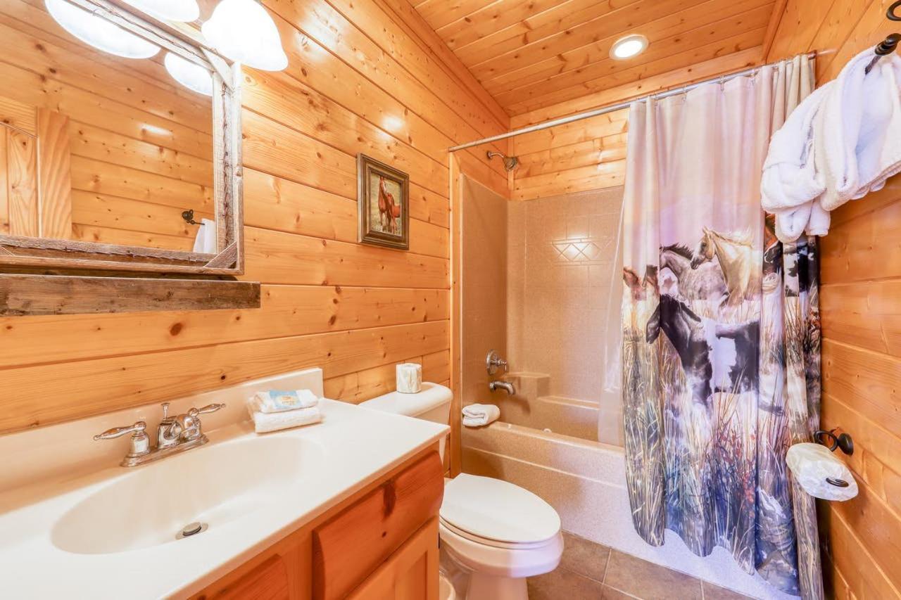 Black Bear Ridge Resort: Valhalla Manor By Dc Sevierville Bagian luar foto