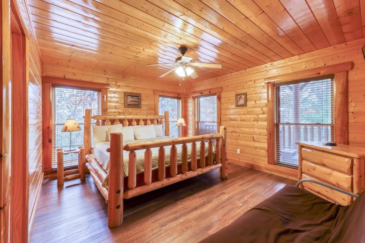 Black Bear Ridge Resort: Valhalla Manor By Dc Sevierville Bagian luar foto