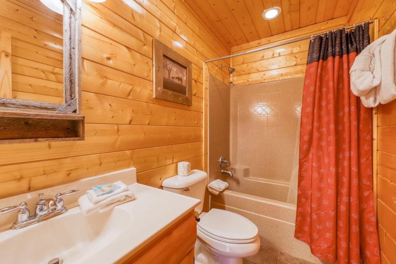 Black Bear Ridge Resort: Valhalla Manor By Dc Sevierville Bagian luar foto