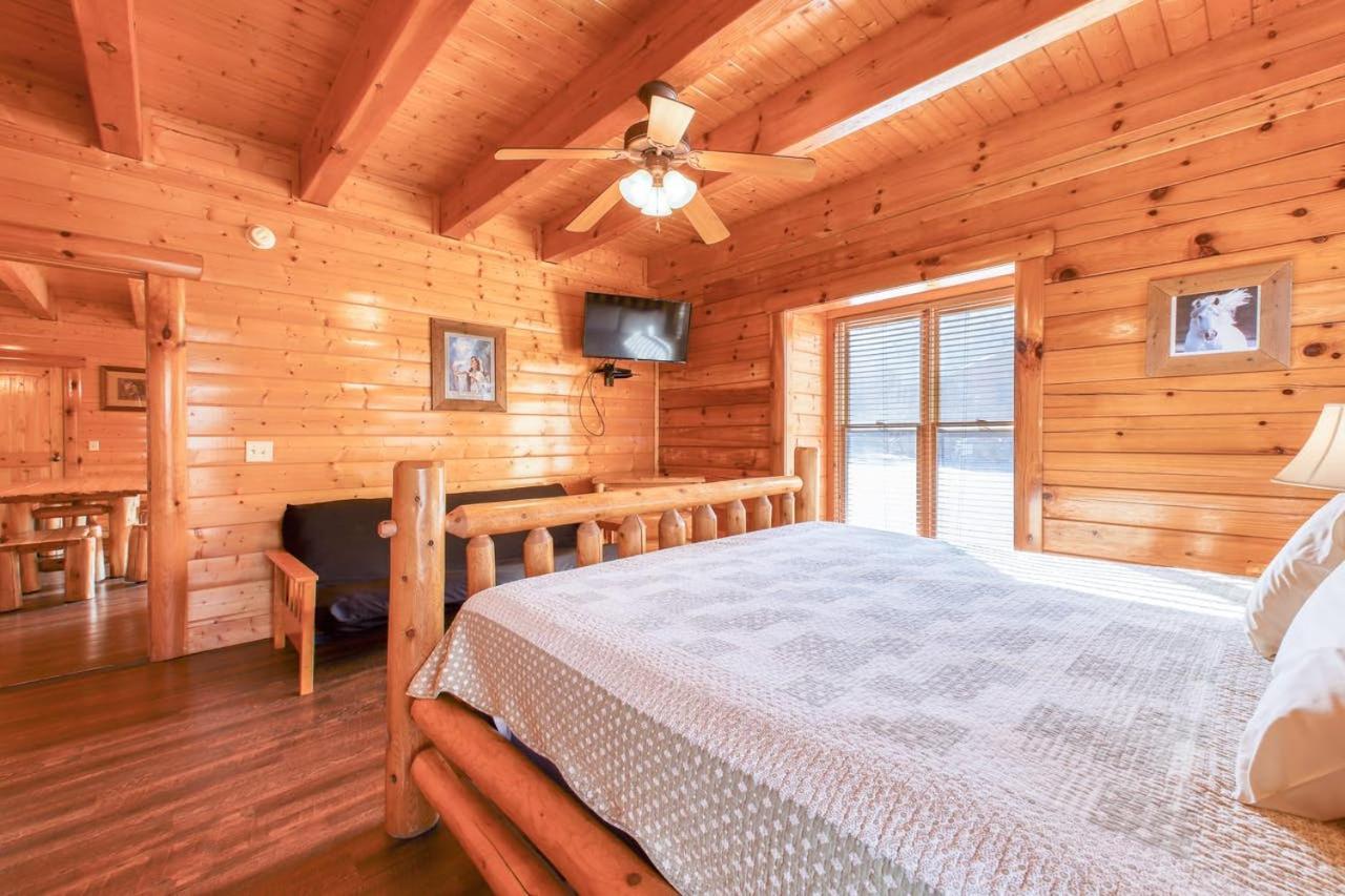 Black Bear Ridge Resort: Valhalla Manor By Dc Sevierville Bagian luar foto