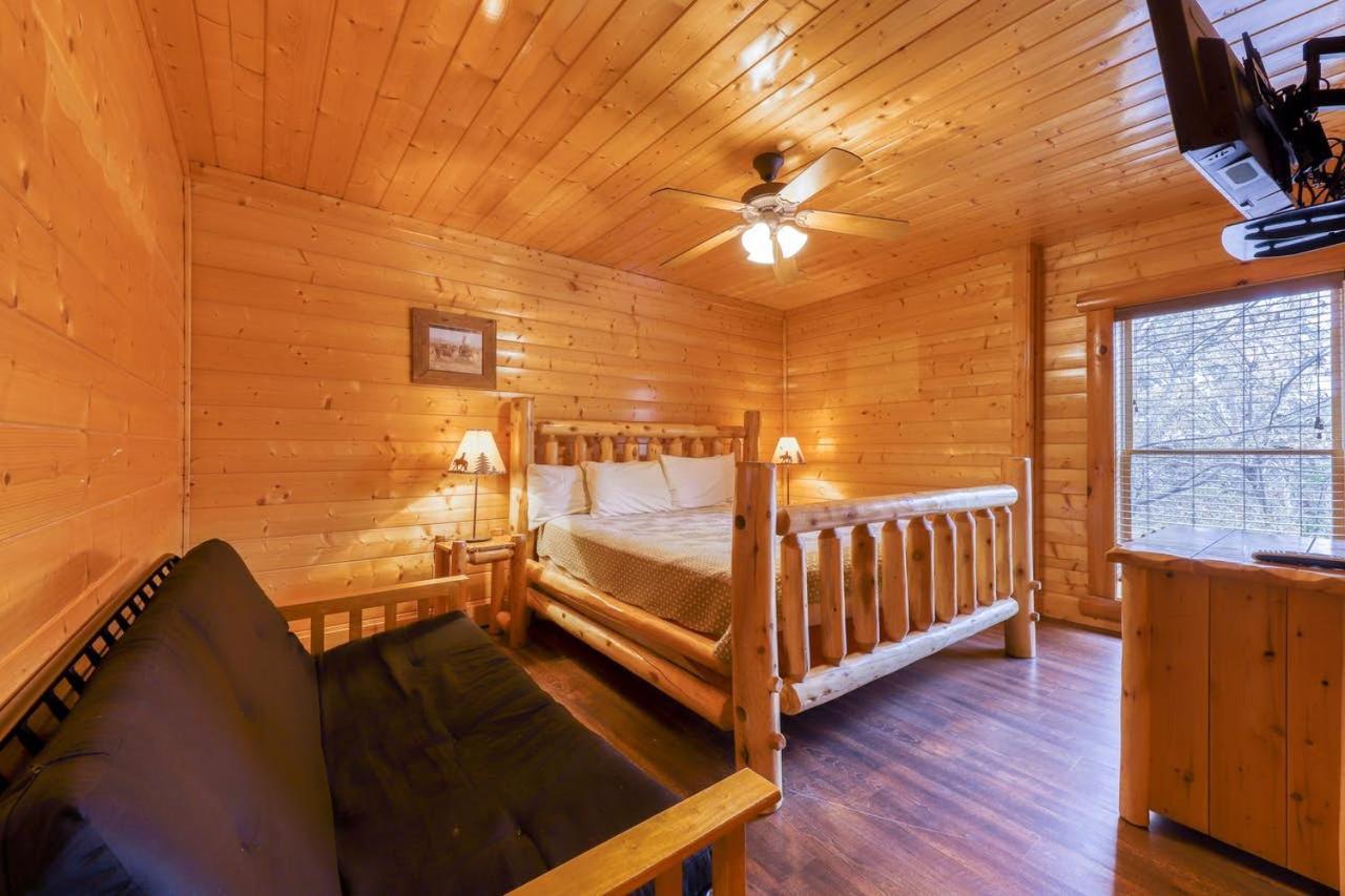 Black Bear Ridge Resort: Valhalla Manor By Dc Sevierville Bagian luar foto