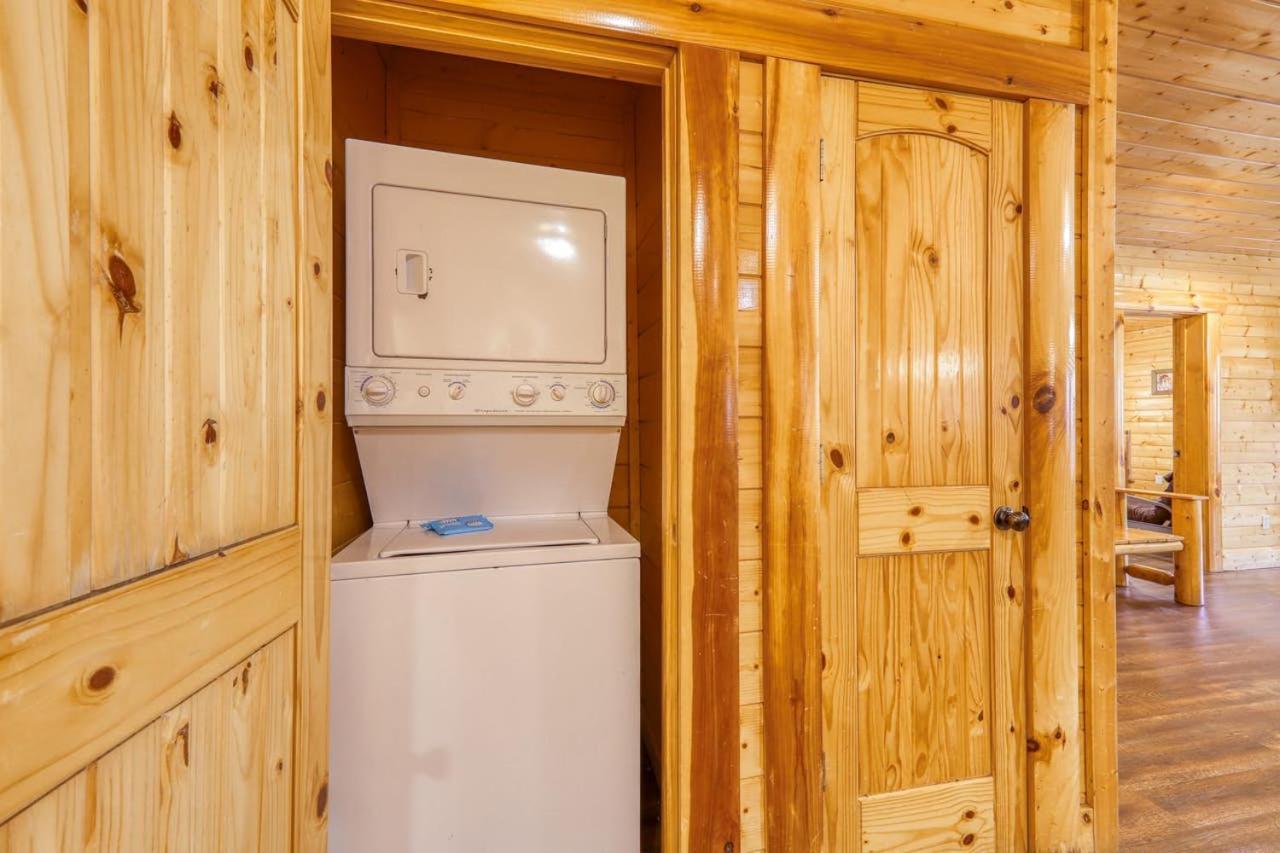 Black Bear Ridge Resort: Valhalla Manor By Dc Sevierville Bagian luar foto