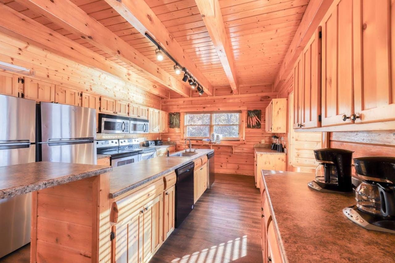 Black Bear Ridge Resort: Valhalla Manor By Dc Sevierville Bagian luar foto