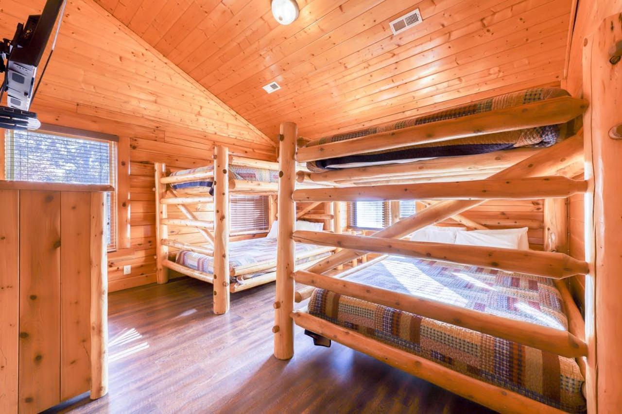 Black Bear Ridge Resort: Valhalla Manor By Dc Sevierville Bagian luar foto