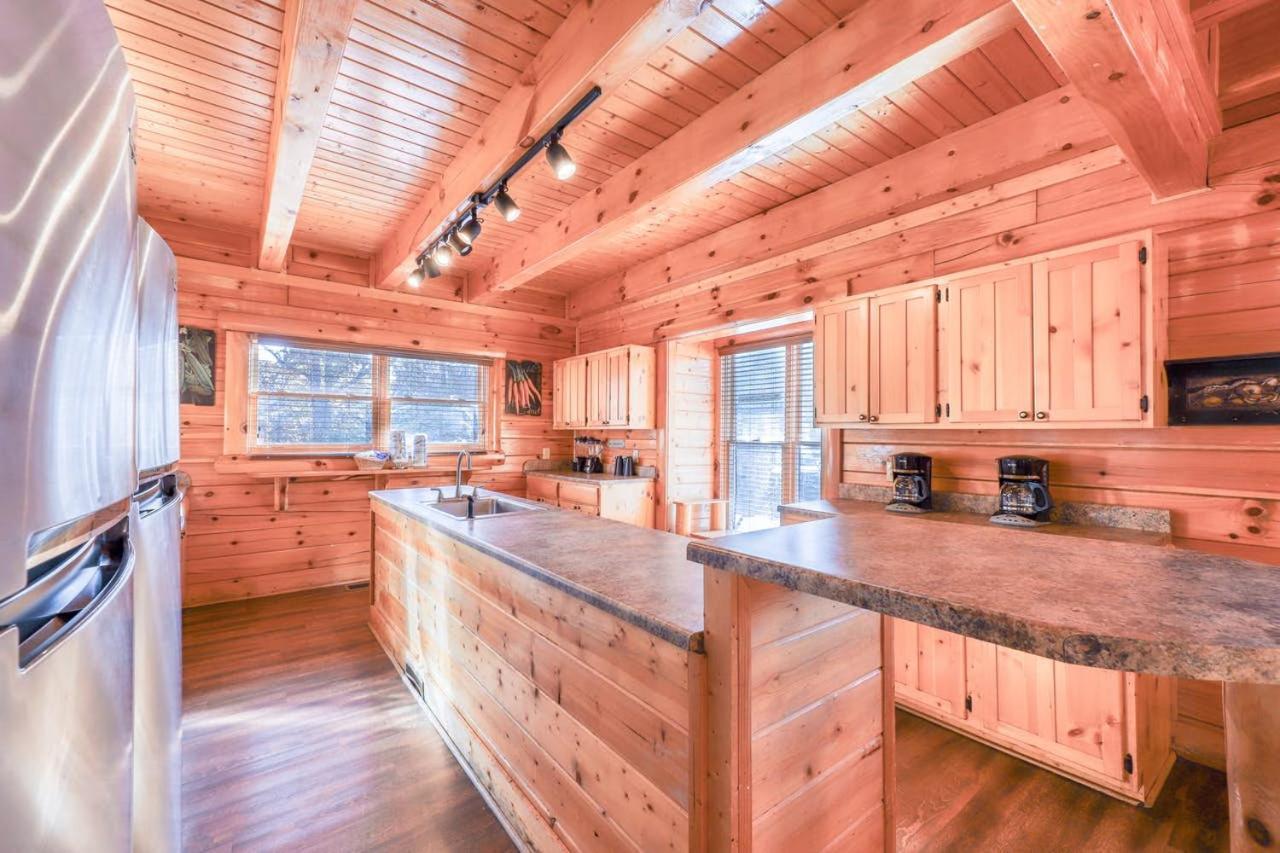Black Bear Ridge Resort: Valhalla Manor By Dc Sevierville Bagian luar foto